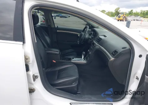 2009 Saturn Aura Xr z USA, uszkodzony, nr VIN 1G8ZV57B59F107577